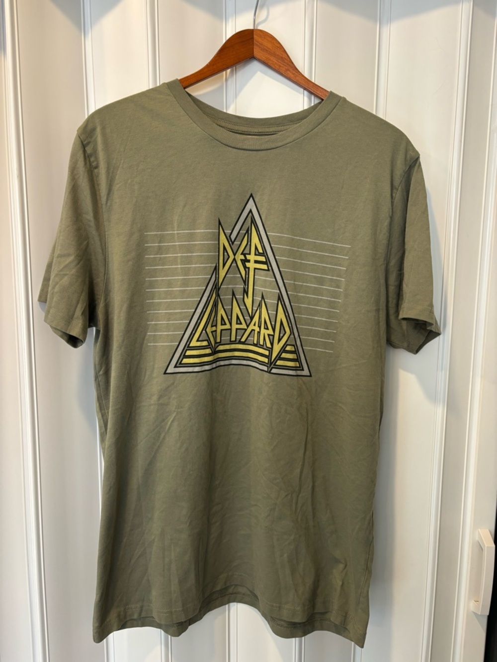 Def Lepard Mens Shirt Size Medium